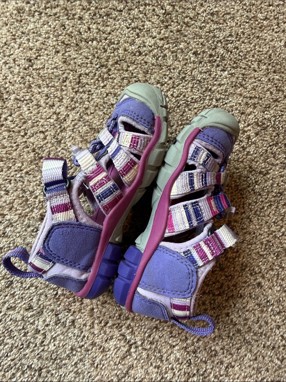 Keen | Girls' Purple Multi-Striped Closed-Toe Sandals - Picture 5 of 11